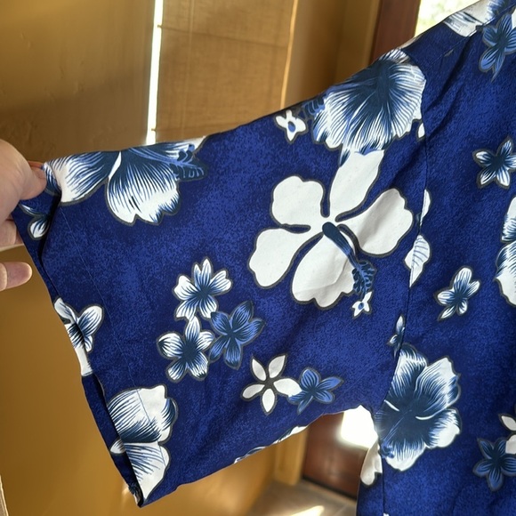 Vintage Reliq Industries Blue Floral Hawaiian Shirt Size Large - Picture 5 of 7